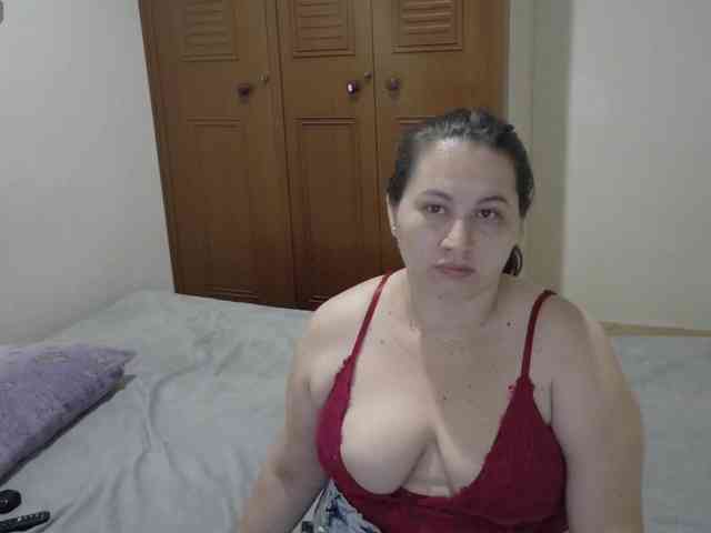 victoria121 webcam