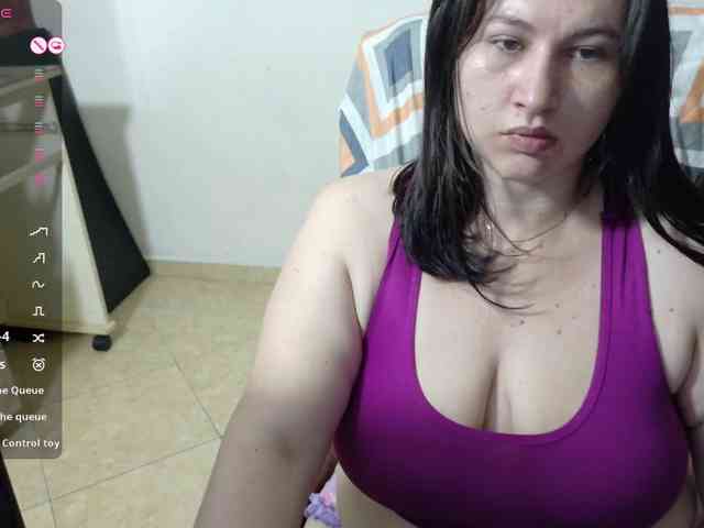 victoria121 webcam