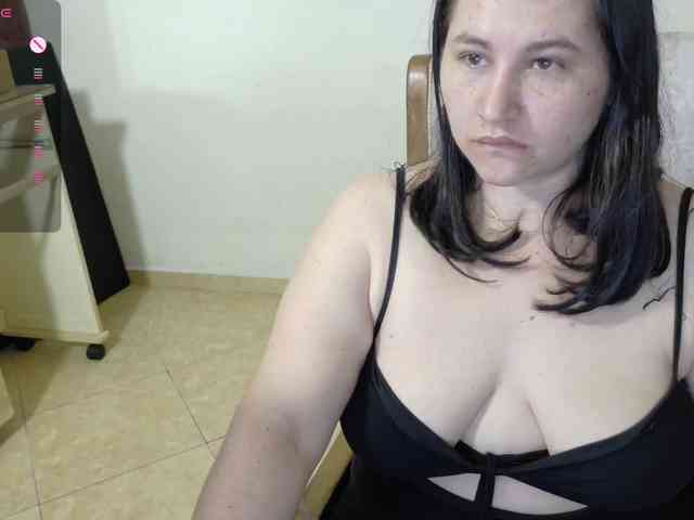 victoria121 webcam