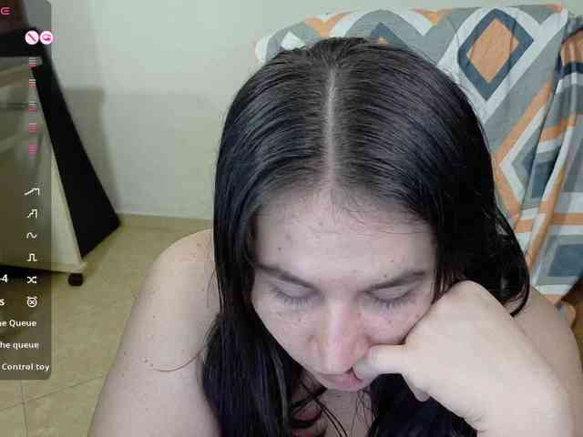 victoria121 Live Webcam on BongaCams