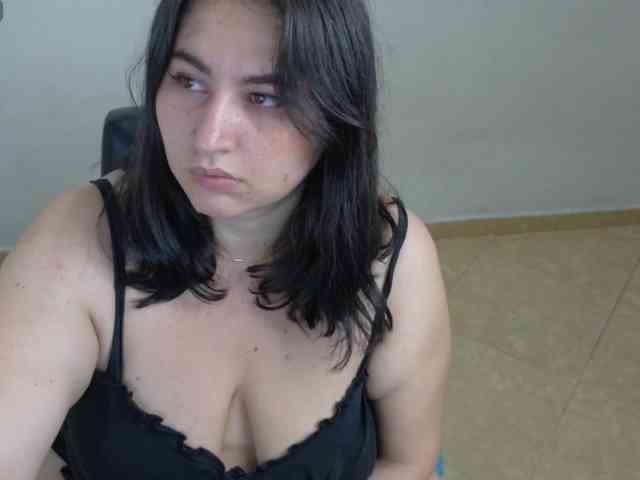 victoria121 webcam