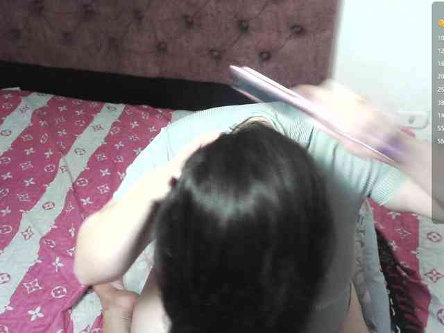 victoria121 webcam