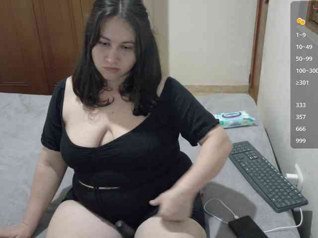 victoria121 webcam