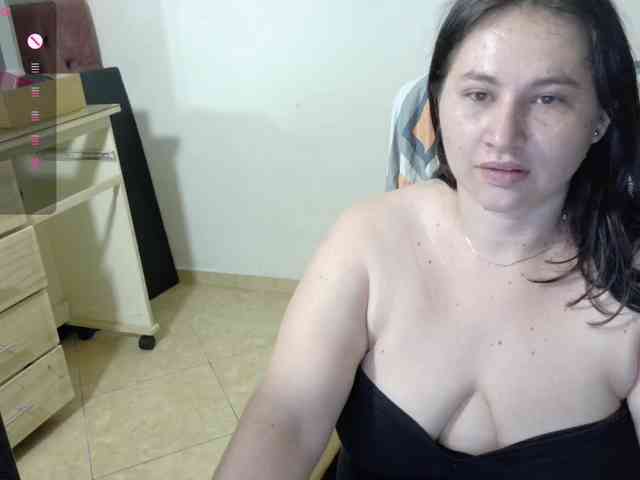 victoria121 webcam