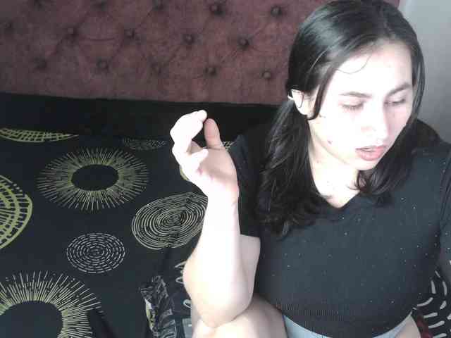 victoria121 webcam