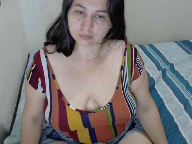 victoria121 webcam
