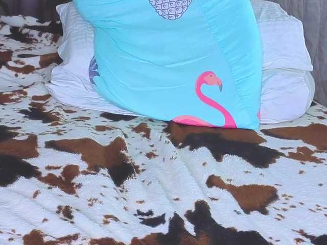 MissnewXXX's BongaCams show and profile