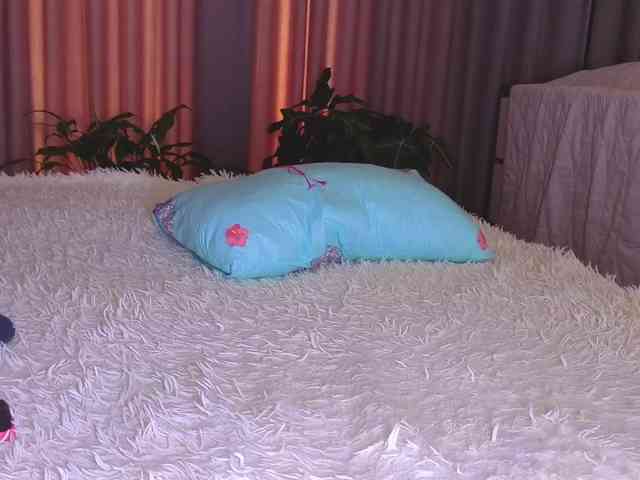 MissnewXXX webcam