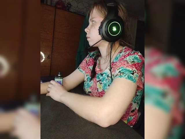 Kisa-malaya's BongaCams show and profile