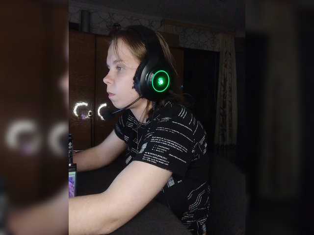 Kisa-malaya's BongaCams show and profile