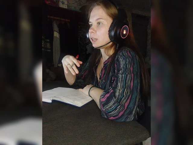 Kisa-malaya's BongaCams show and profile