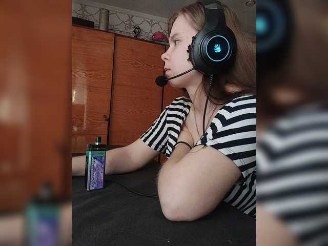 Kisa-malaya's BongaCams show and profile