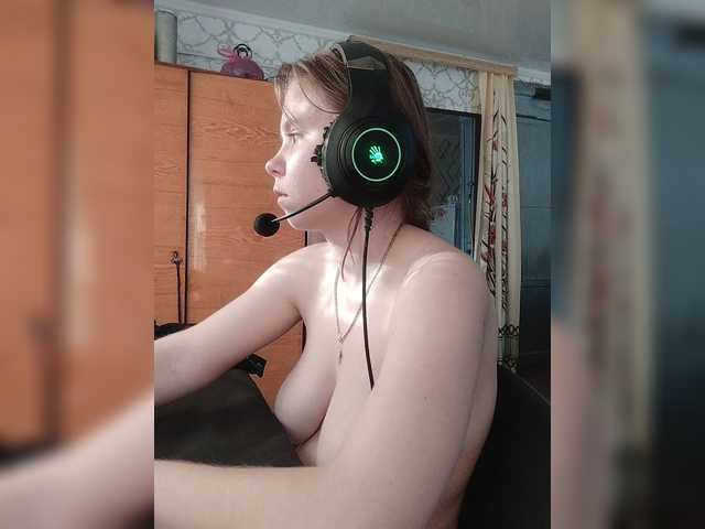 Kisa-malaya's BongaCams profile