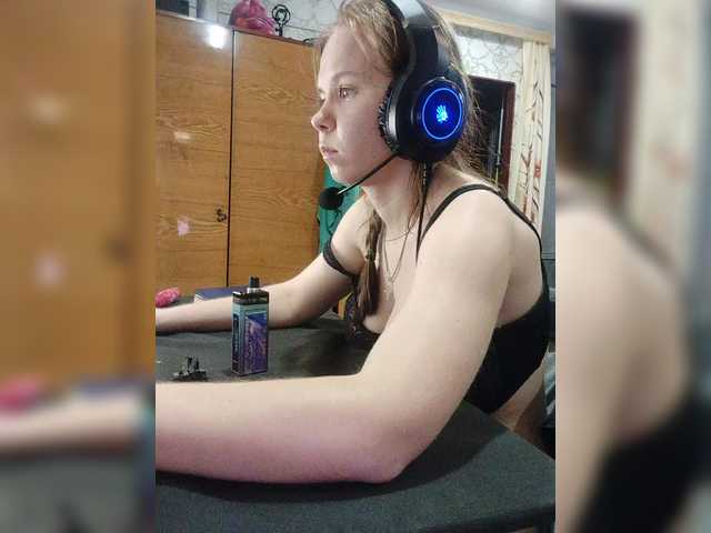 Kisa-malaya's BongaCams show and profile