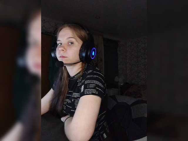 Kisa-malaya's BongaCams show and profile