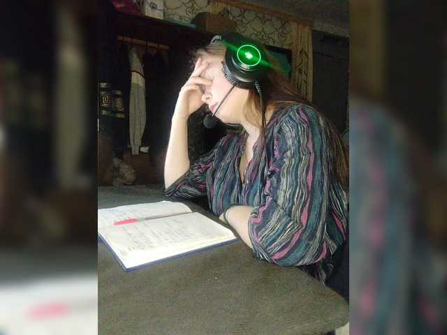 Kisa-malaya's BongaCams show and profile