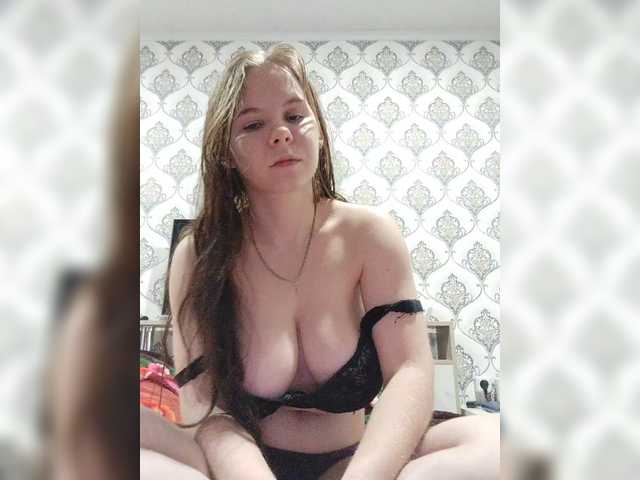 Kisa-malaya's BongaCams show and profile