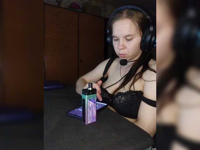 Kisa-malaya's BongaCams show and profile