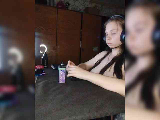 Kisa-malaya Live Webcam on BongaCams