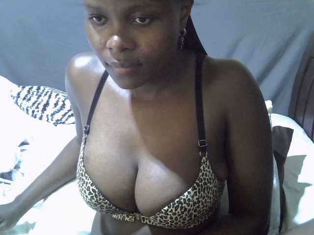 Sweetsonya2 webcam bongacams model stream image