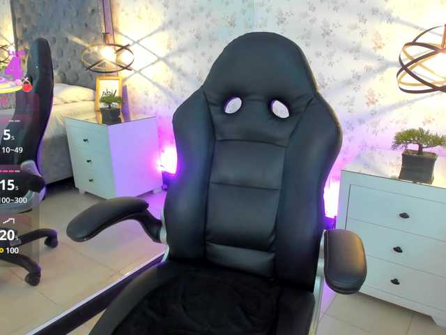  BeckyConnor chat room