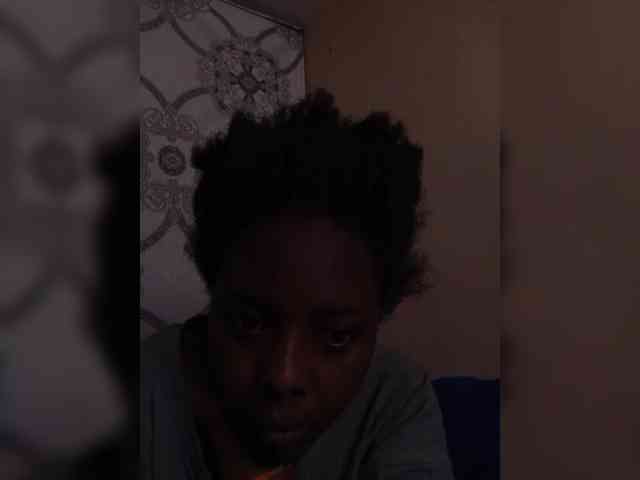SexyBee55 webcam