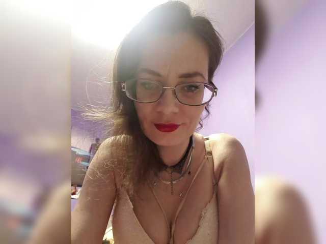 analiMilana's BongaCams show and profile