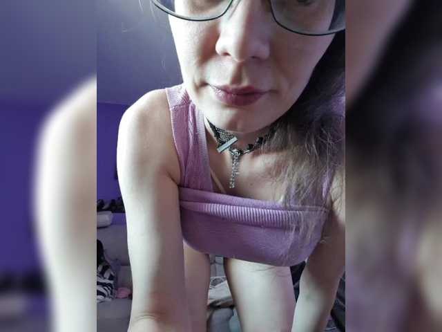 analiMilana's BongaCams show and profile