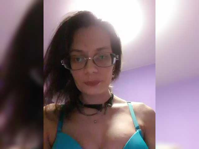analiMilana's BongaCams show and profile