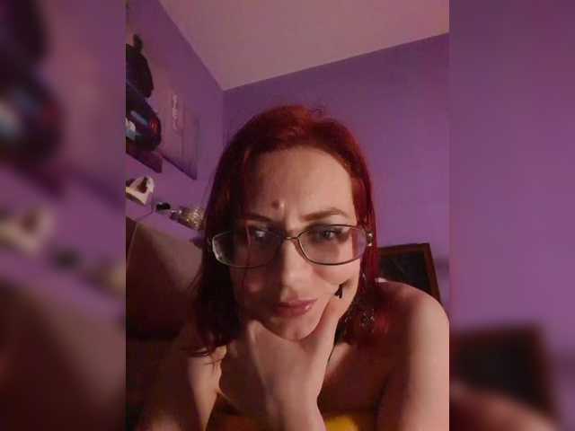 analiMilana's BongaCams show and profile