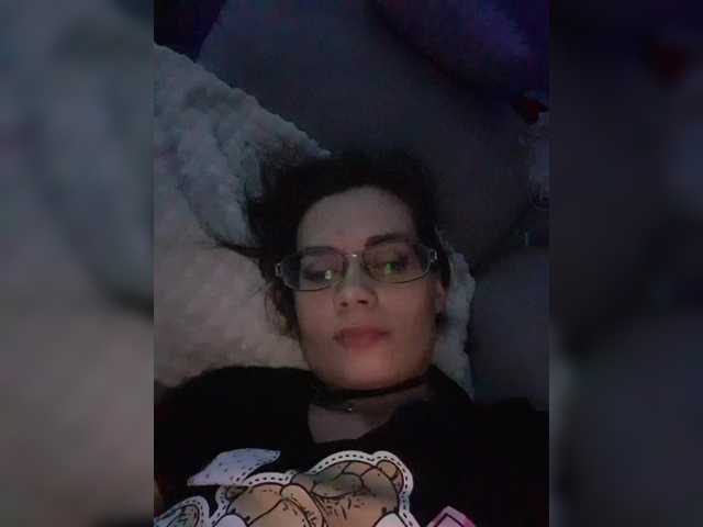 analiMilana's BongaCams show and profile