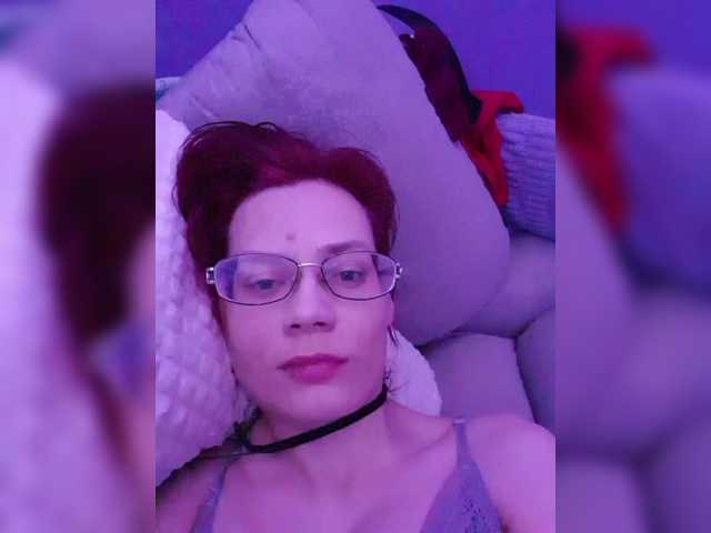 analiMilana's BongaCams show and profile