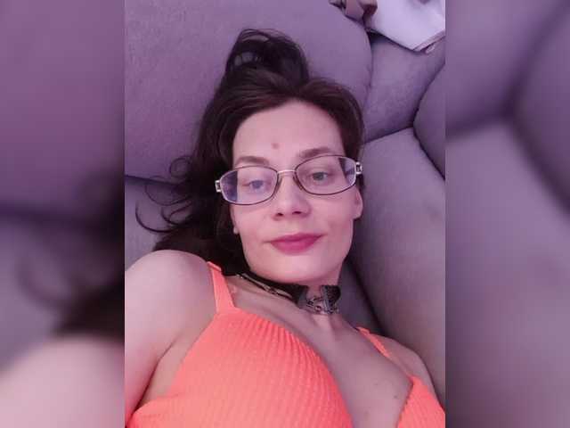 analiMilana's BongaCams show and profile