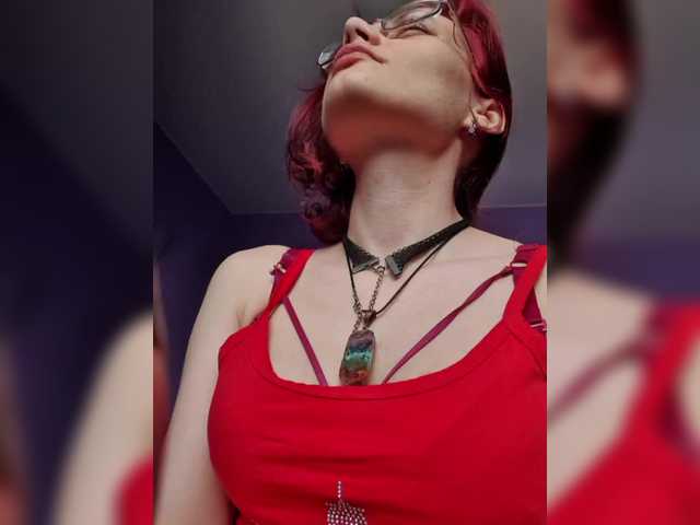 analiMilana's BongaCams show and profile