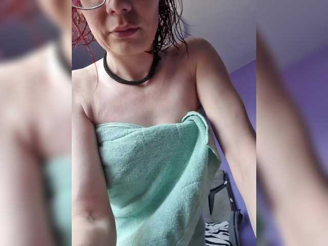 analiMilana's BongaCams show and profile