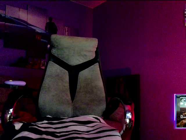 analiMilana's BongaCams show and profile