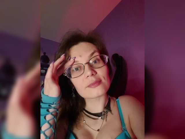 analiMilana's BongaCams show and profile