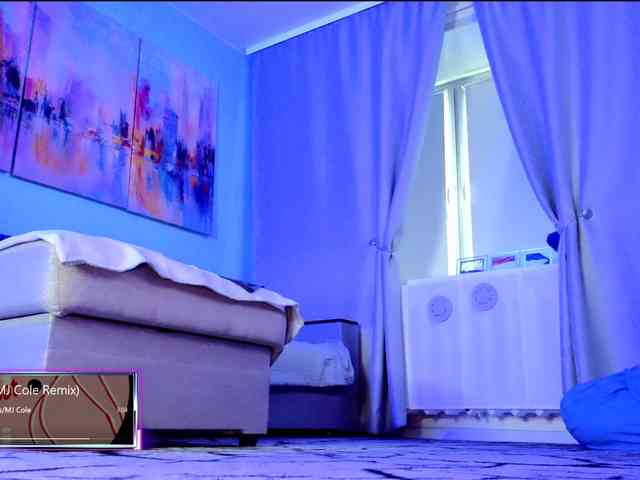 analiMilana webcam