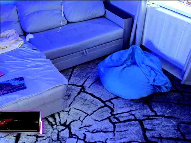 analiMilana webcam