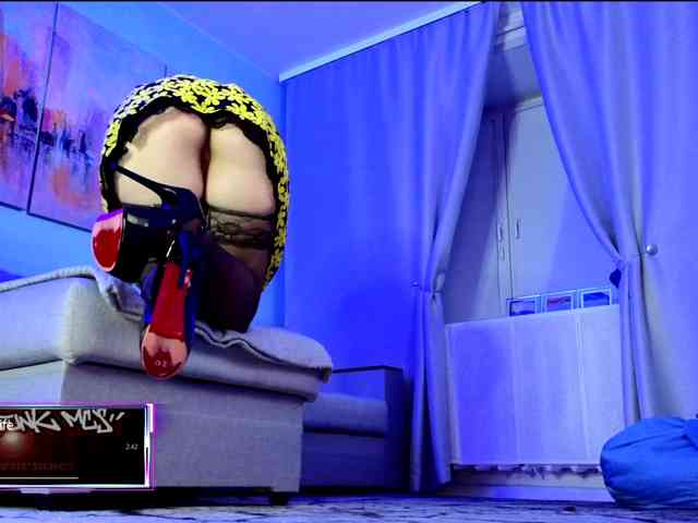 analiMilana webcam