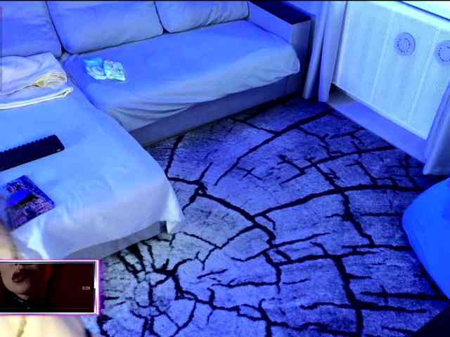 analiMilana webcam
