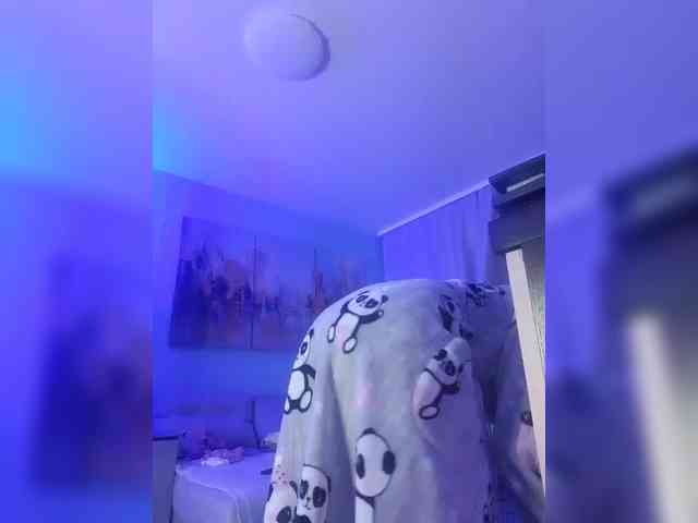 analiMilana webcam