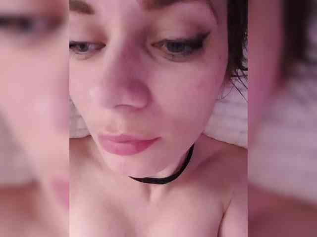 analiMilana webcam