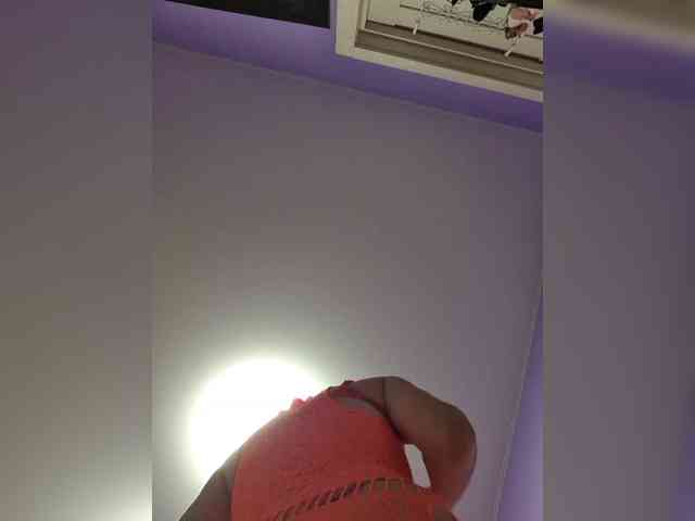 analiMilana webcam