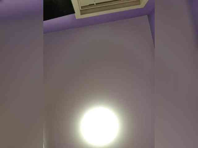 analiMilana webcam