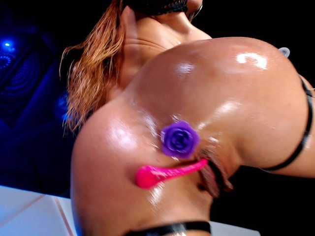 OksanaOcean's BongaCams show and profile