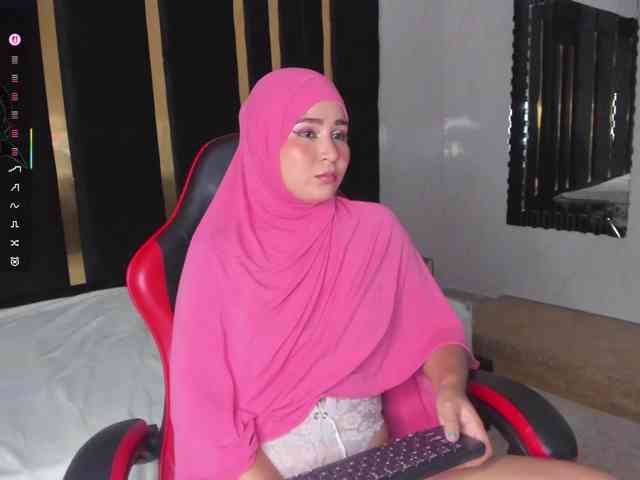 Hijab-Sami webcam