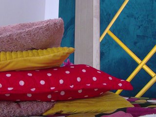 Foxxxy-MILF Porn Show