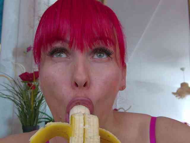 Foxxxy-MILF webcam