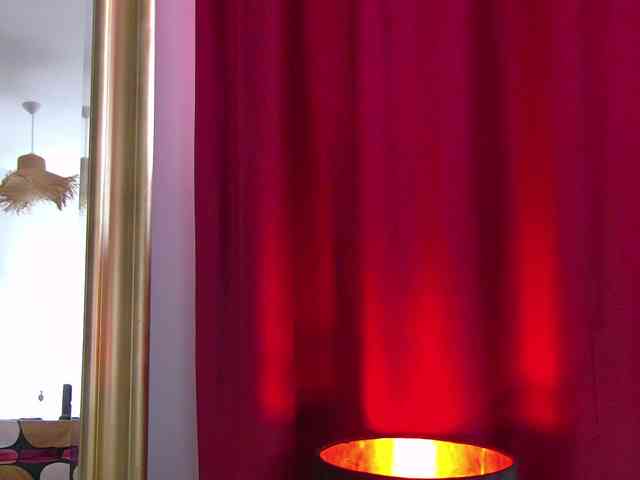 Foxxxy-MILF webcam